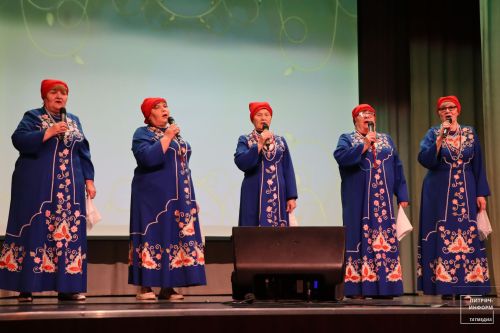 Әниләр көненә концерт