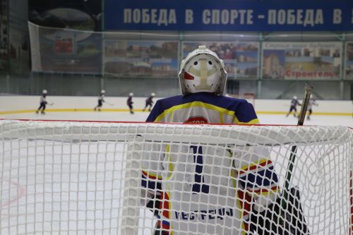 Окрытие ледового дворца после ремонта