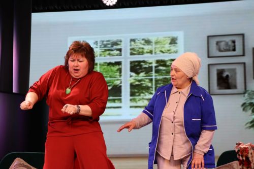 «Күрәзәче Зөлфирә» һәм «Кайнана» комедияләре