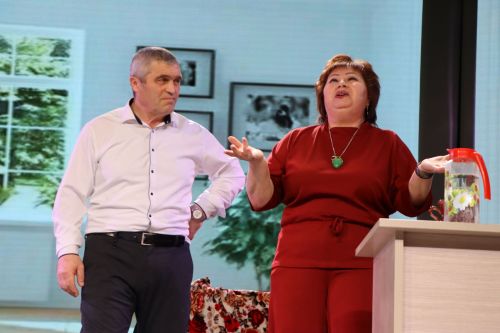 «Күрәзәче Зөлфирә» һәм «Кайнана» комедияләре
