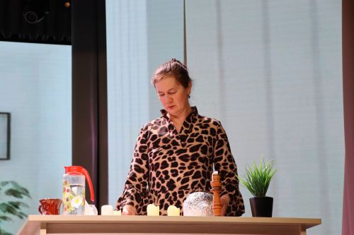 «Күрәзәче Зөлфирә» һәм «Кайнана» комедияләре
