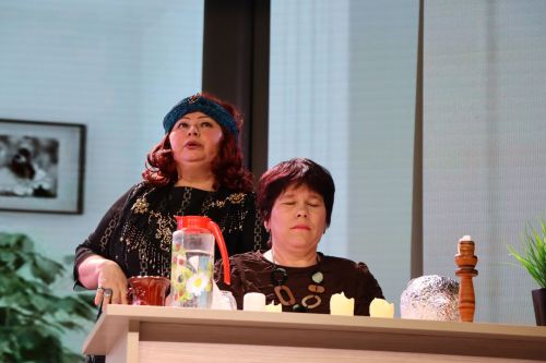 «Күрәзәче Зөлфирә» һәм «Кайнана» комедияләре