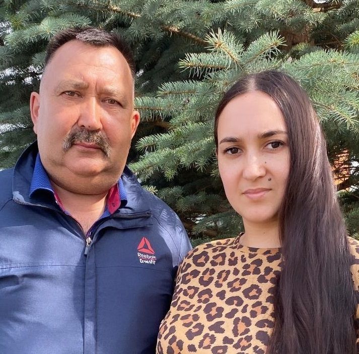Поздравляем дорогого мужа, папу, дедушку Валентина Ильина с днем рождения и горячо любимую дочь, замечательную маму, супругу Валентину Попову с 30-летним юбилеем!