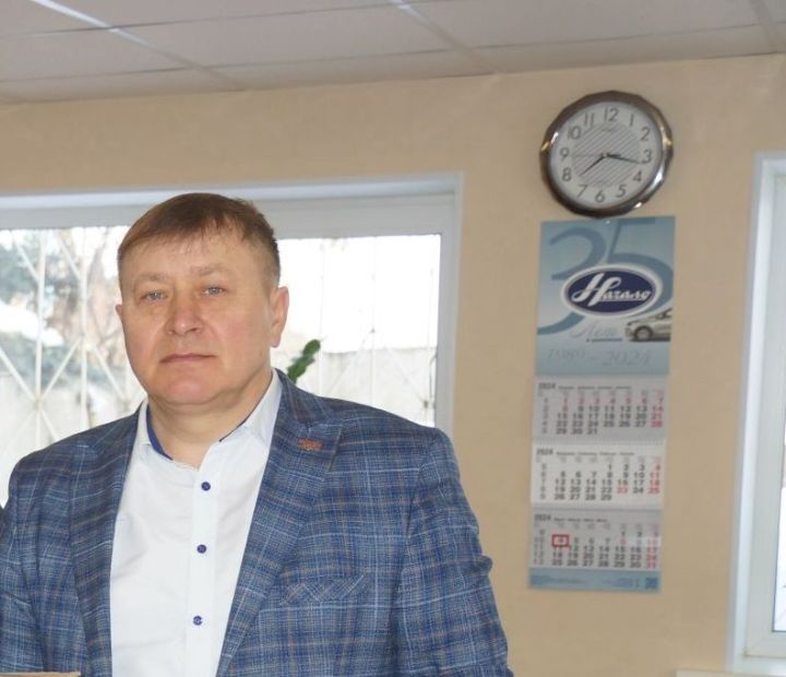 Руководителя центра Росгосстрах Геннадия Любова поздравляем с юбилеем!