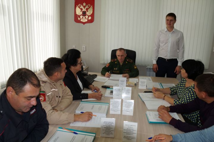 Готовы достойны отслужить на рубежах Родины
