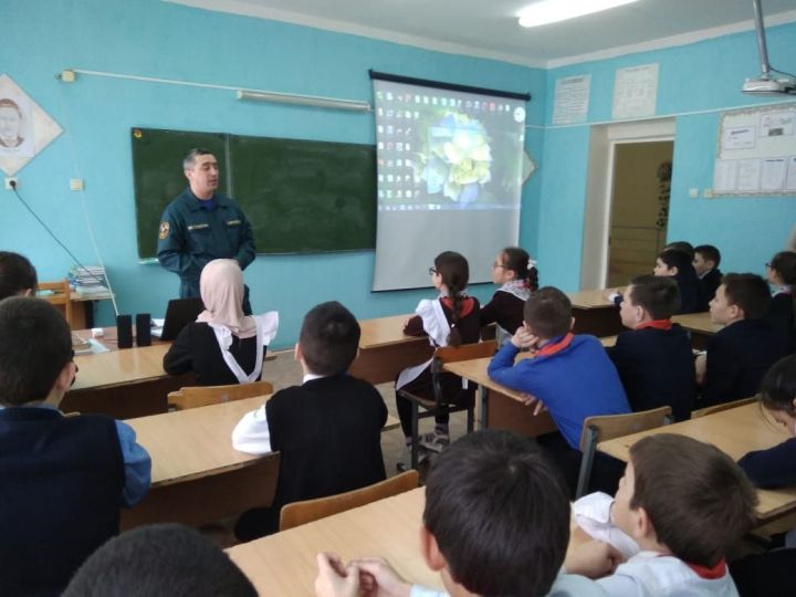 В школах Пестречинского района проходят уроки по пожарной безопасности