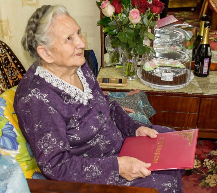 90-летний юбилей встретила пестречинка Лидия Ефремова