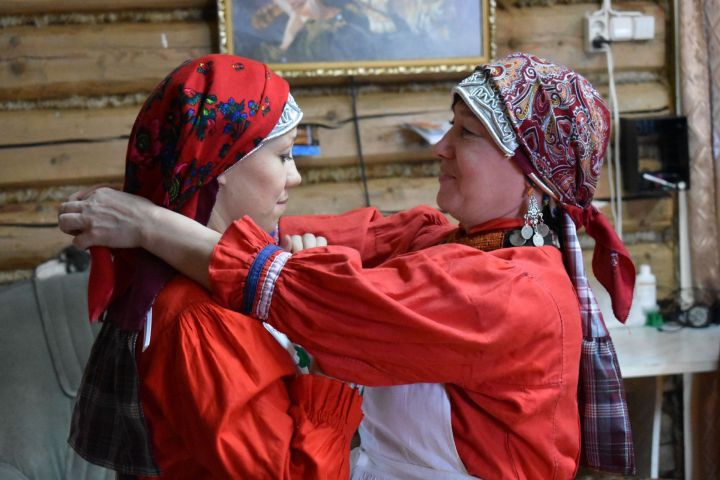 Халык кыйммәтләрен саклап, киләчәк буыннарга тапшыра
