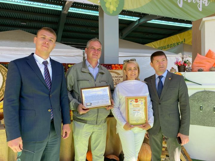 Питрәч бакчачылары ярминкәдә катнашты