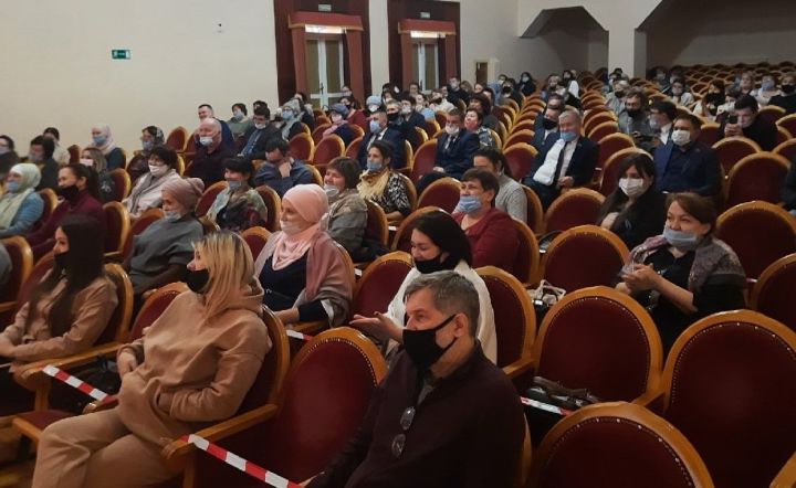 Питрәч авылы мәдәният йортында татар телендә мастер-класс узды