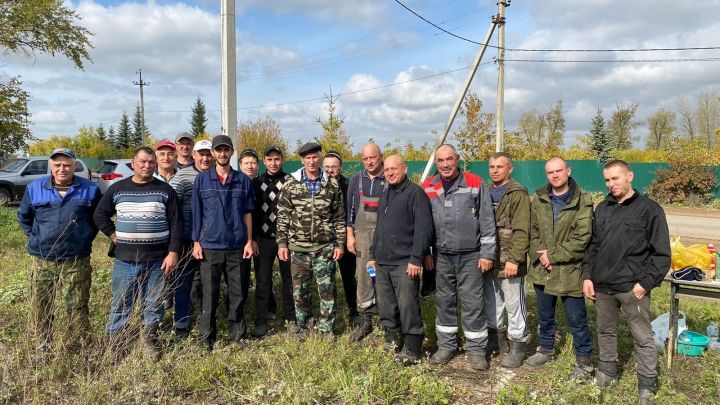 Шәле авылында зиратны тәртипкә китерделәр
