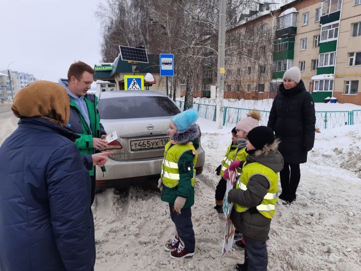 Юные помощники Госавтоинспекции призвали водителей соблюдать Правила дорожного движения