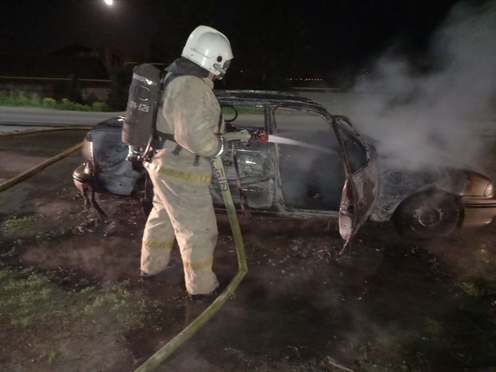 Питрәч районында автомобиль янган