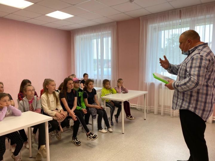 Питрәч яшьләр үзәгенең иҗат студияләре укучылары өчен профилактик әңгәмә үткәрелде