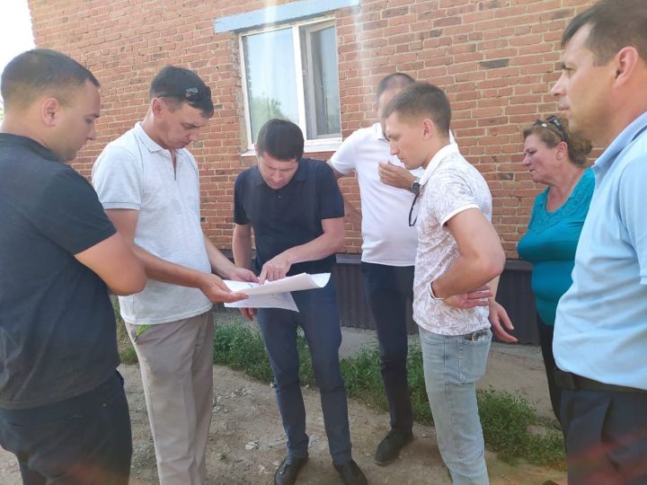 Колай авылында "Безнең ишегалды" программасы буенча проектны үзгәртү турында фикер алыштылар