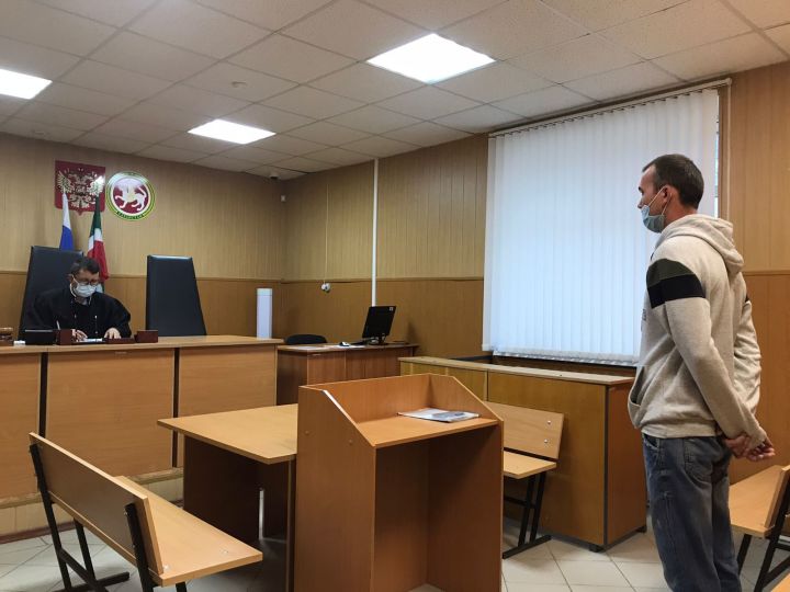 6 питрәчлене хокукларыннан мәхрүм иттеләр һәм штрафка тарттылар
