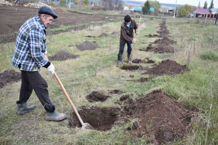 В селе Чита провели средник у будущей стелы в честь выдающегося земляка