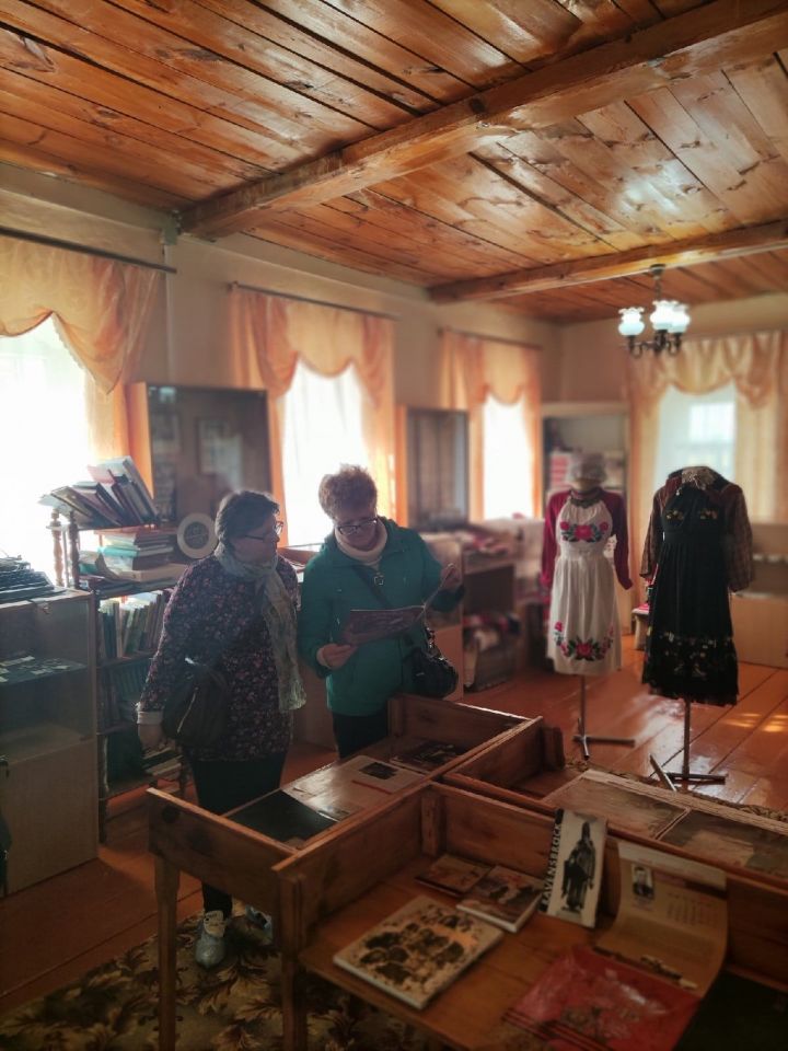 Для пожилых пестречинцев устроили экскурсию в село Кряш-Серда