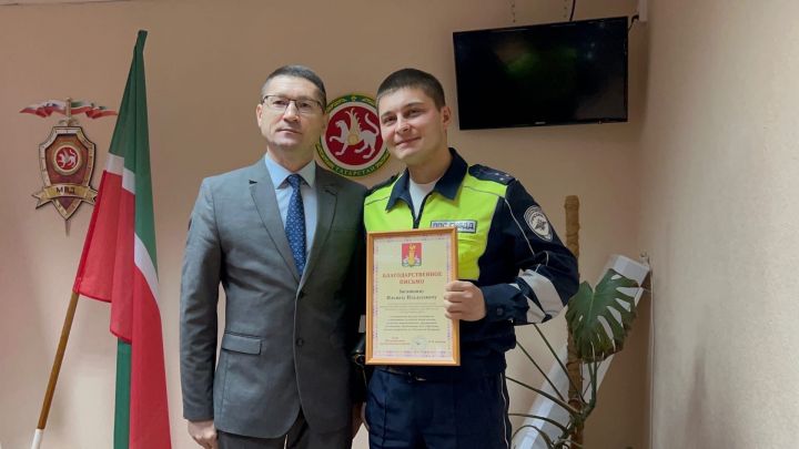 Район эчке эшләр бүлеге хезмәткәрләренә ведомство бүләкләре тапшырылды