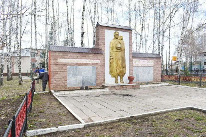 В селе Богородское накануне Дня Победы завершилась реконструкция памятника солдатам