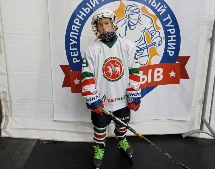 Юный хоккеист из села Кощаково со своей командой победил в московском турнире