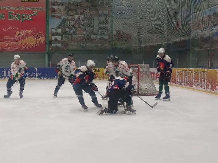 Команда «Пестрецы» провела очередной матч в рамках чемпионата ПЛХЛ