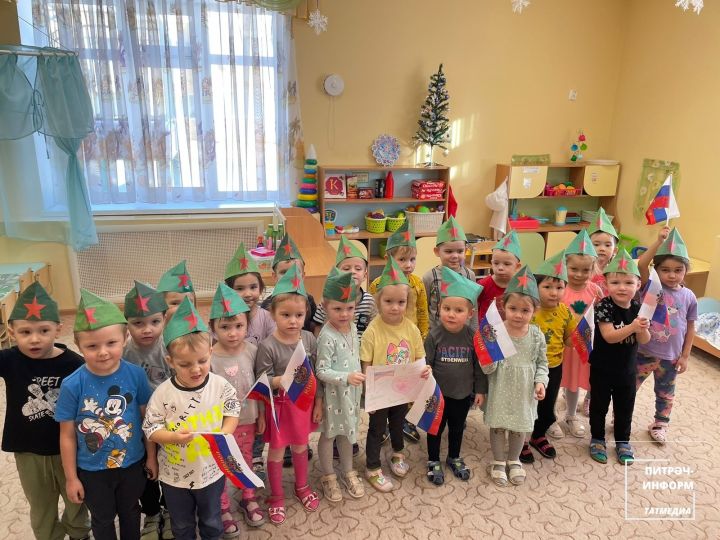 Кечкенә питрәчлеләр хәрби хезмәткәрләргә рәсемнәр җибәрделәр