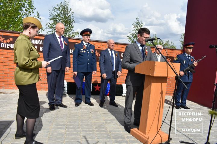 В селе Пановка на «Аллее Памяти» прошел торжественный митинг
