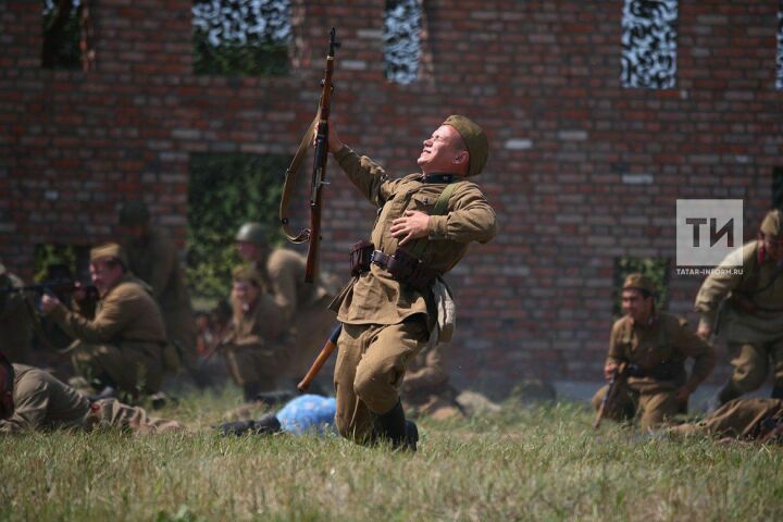 Воссозданием исторических событий на фестивале «Элбэдэн» займутся 300 реконструкторов