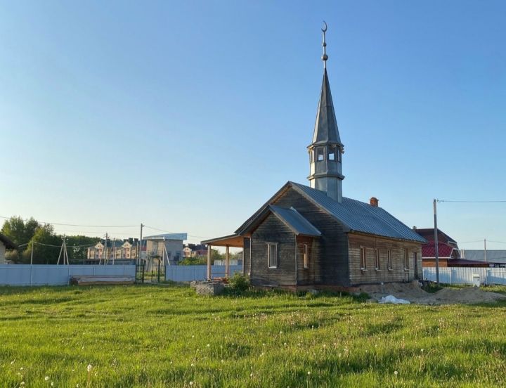 В пестречинском поселке Осиновский ремонтируют мечеть