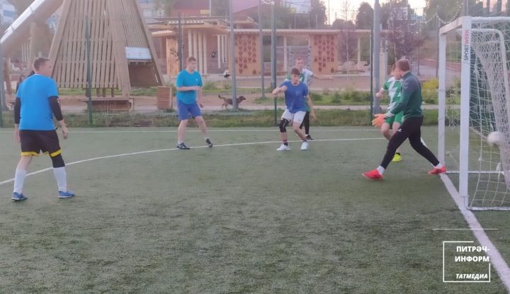 Питрәч мини-футболы: чемпионатта әлегә үзгәрешләр юк