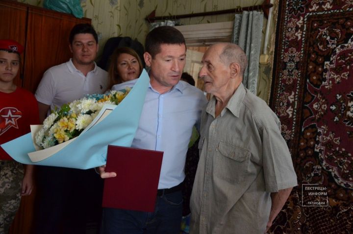 Ветерана ВОВ из Пестречинского района поздравили с Днем рождения