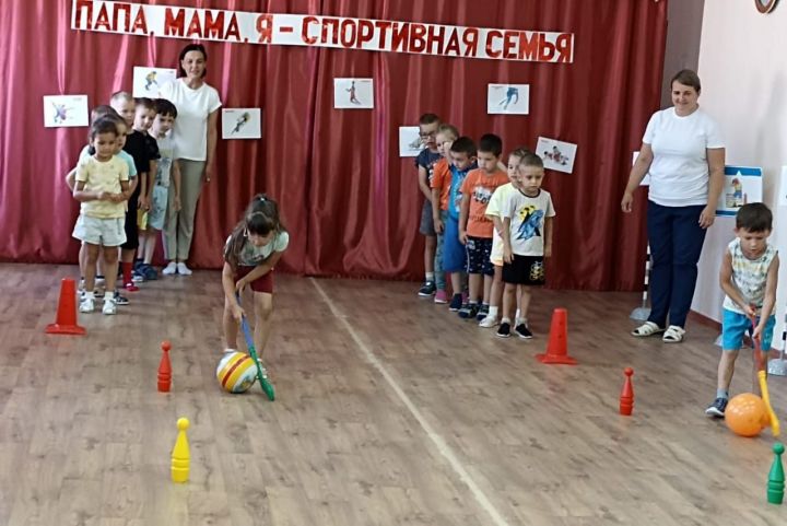 В пестречинском детском саду провели мероприятие «Папа, мама,я – спортивная семья»