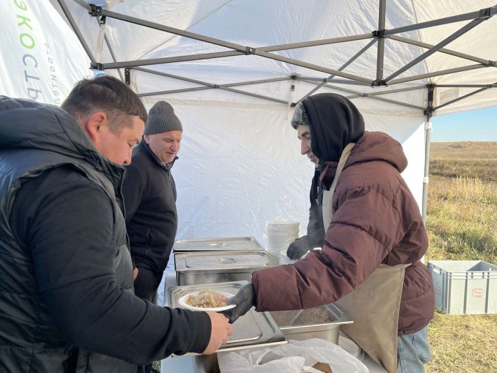 В Пестречинском районе посадили деревья