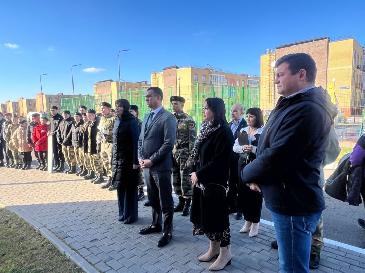 На базе многопрофильного лицея «Прогресс» в ЖК «Царево» прошло открытие стрелкового тира «Защитники Родины»