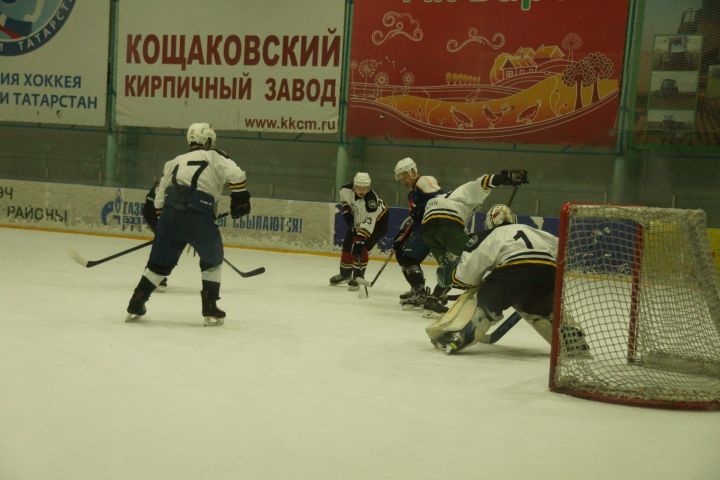 В чемпионате ПЛХЛ среди мужских команд прошли игры девятого тура