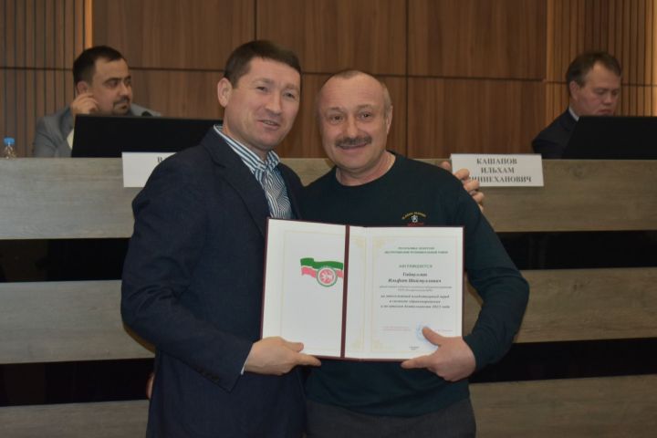 Наградили пестречинских медиков