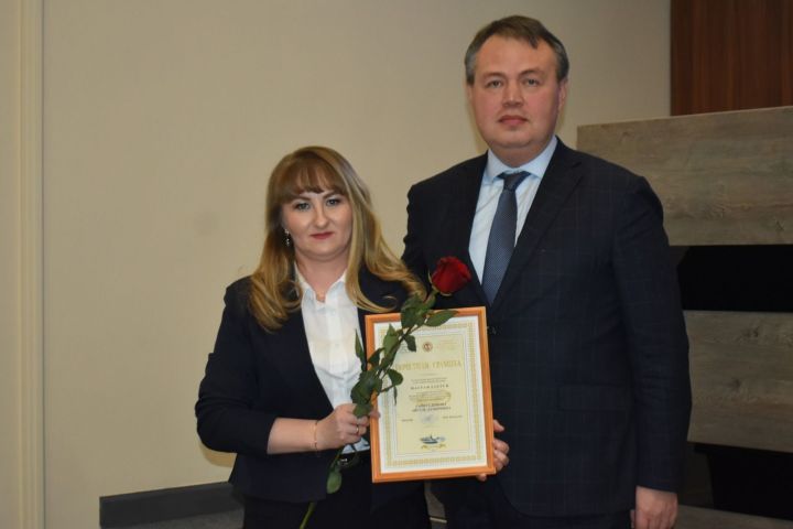 Наградили пестречинских медиков