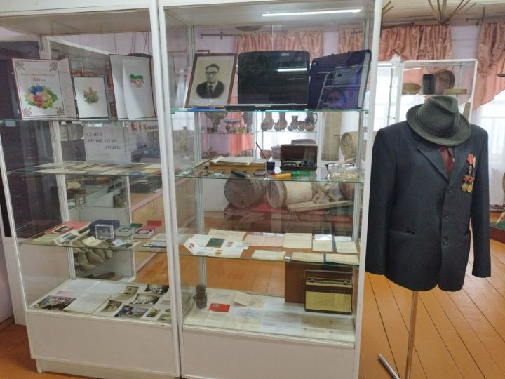 В музее села Кряш-Серда открылась выставка памяти аксакала Ивана Долгова