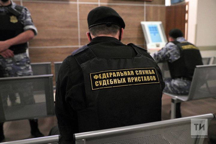 Судебные приставы напомнили, что арест средств теперь автоматический