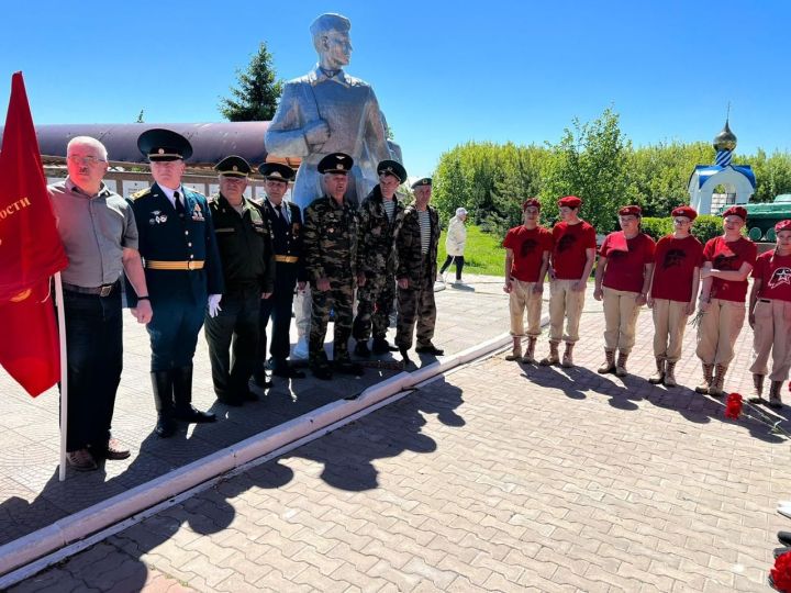 Пестречинские юнармейцы отметили день рождения движения