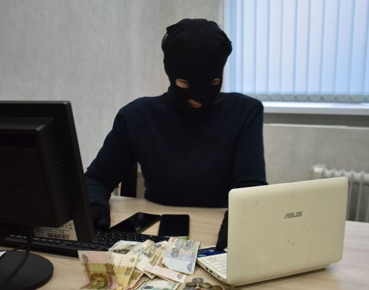 Жителей РФ предупредили о новых видах мошенничества в майские праздники
