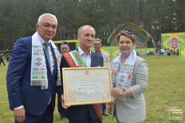 В Пестрецах на районном Сабантуе наградили передовиков сельского хозяйства