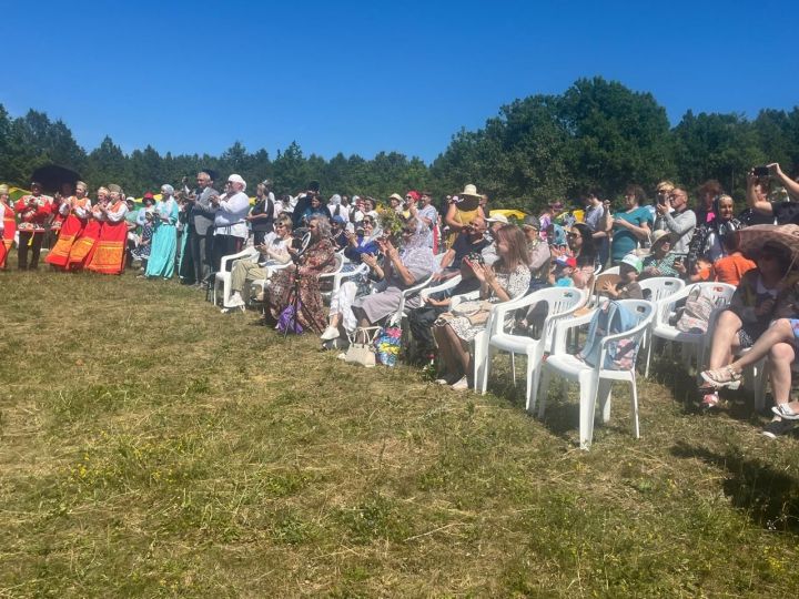 В Кощаково на барском холме отпраздновали «Петровку»