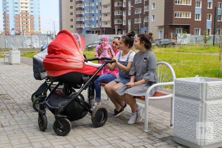 Правительство утвердило единый образец удостоверения многодетной семьи