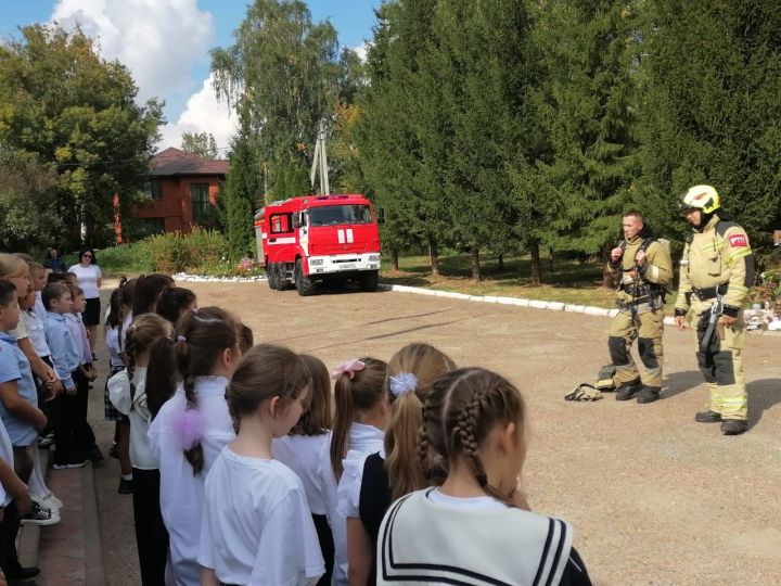 С пестречинскими школьниками провели уроки безопасности