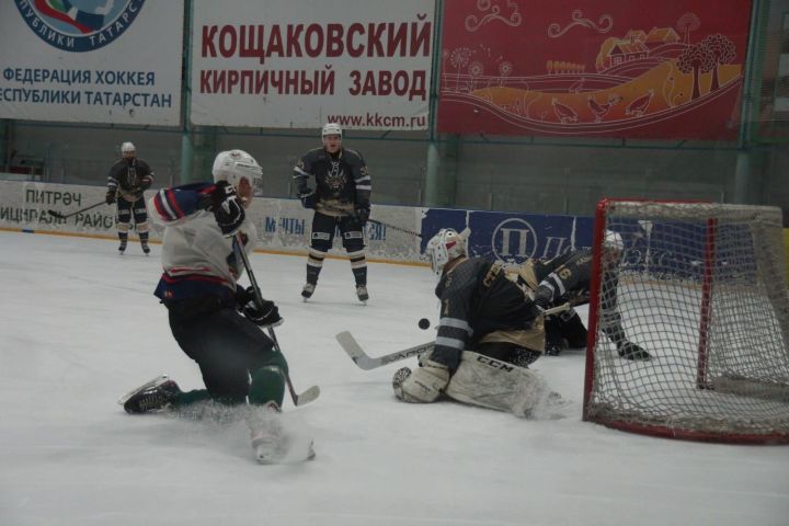 Пестречинцы сыграли с казанской командой в чемпионате ПЛХЛ