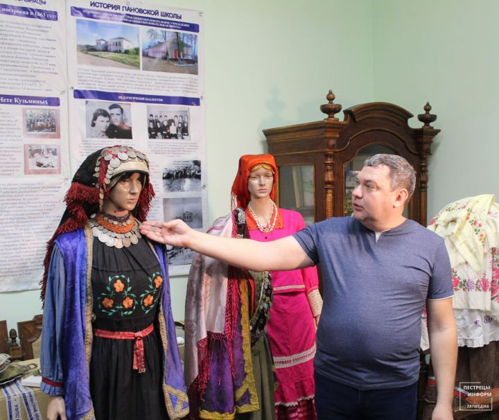 Директор Пановского Дома культуры Евгений Ломовой мечтает вернуть жизнь «Усадьбе Евсеевых»