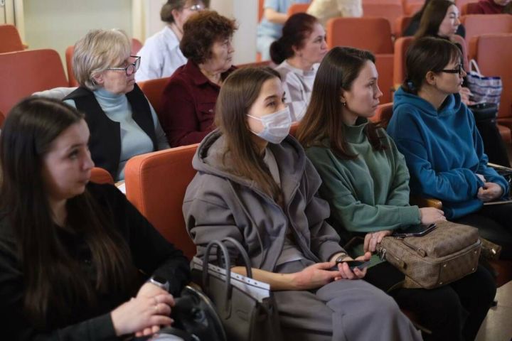 Беременные и дети с инсулиновым диабетом в РТ получат датчики для мониторинга глюкозы