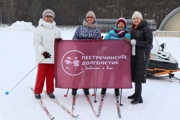 В Пестрецах прошла массовая лыжная гонка